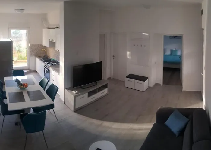 Milo - Appartement Zadar